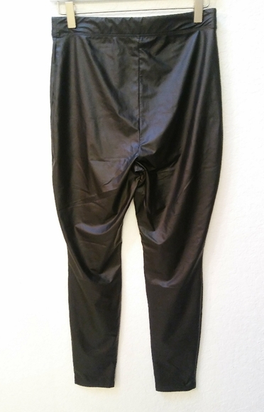 🎉SOL🎉 Wild Fable Faux Leather High-Rise Leggings - Picture 5 of 7